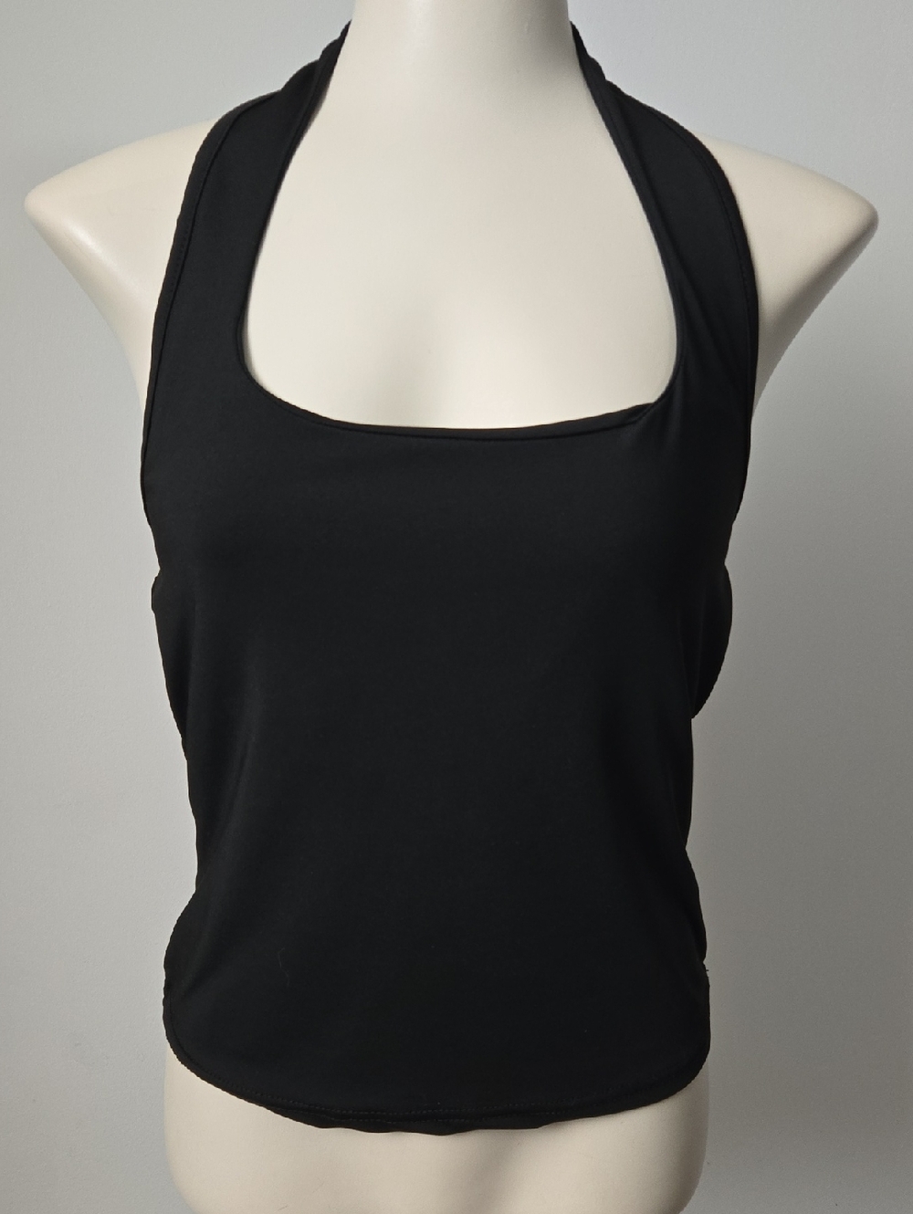 4/$20 ❤️ Black Halter Neck Top (L)